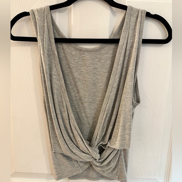 WorkHall Crop Top - Picture 2 of 3